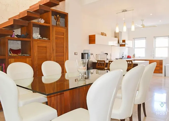 Apartment Penthouse Escape W Hot Tub & Bbq Grill *