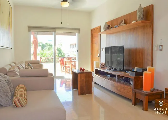 Penthouse Escape W Hot Tub & Bbq Grill Apartment *