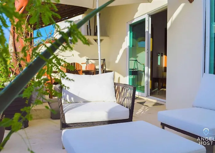 Penthouse Escape W Hot Tub & Bbq Grill Apartment *