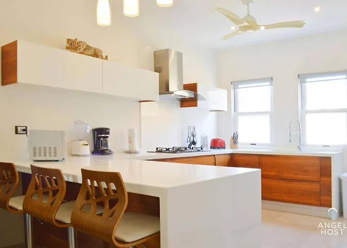 Penthouse Escape W Hot Tub & Bbq Grill Appartamento *